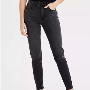 american eagle black mom jeans